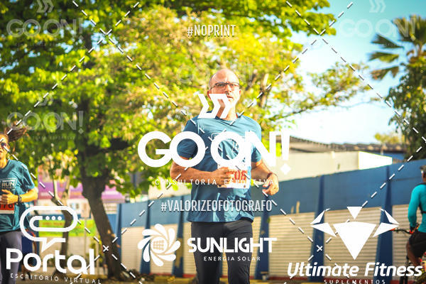 Buy your photos of the eventTrack e Field Run Series - SunRise on Fotop