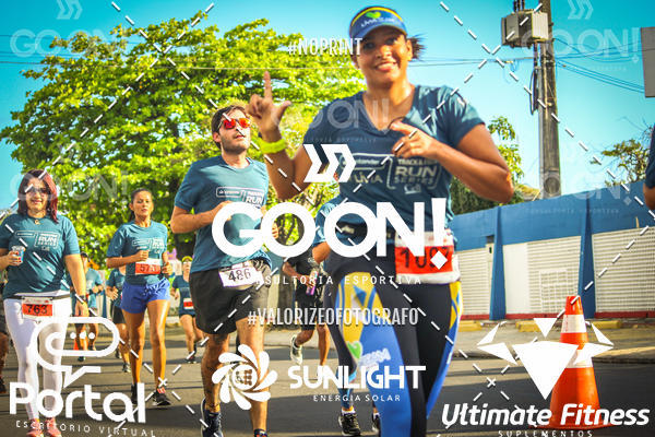 Buy your photos of the eventTrack e Field Run Series - SunRise on Fotop