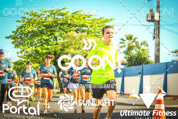 Buy your photos of the eventTrack e Field Run Series - SunRise on Fotop