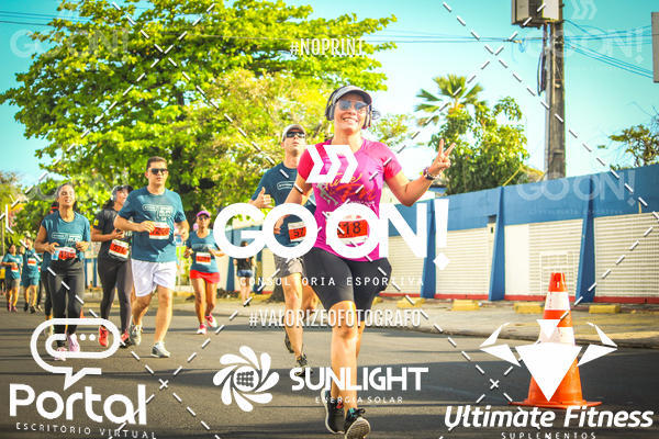 Buy your photos of the eventTrack e Field Run Series - SunRise on Fotop