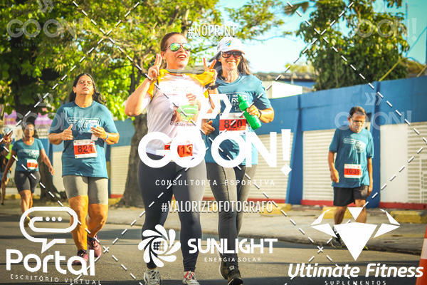 Buy your photos of the eventTrack e Field Run Series - SunRise on Fotop