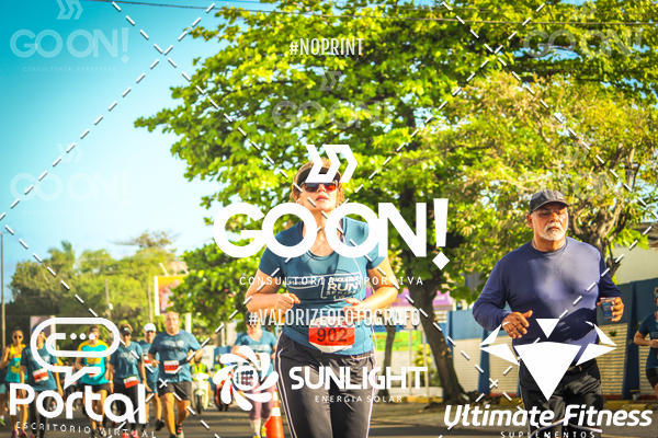 Buy your photos of the eventTrack e Field Run Series - SunRise on Fotop