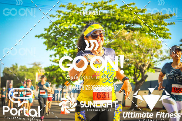 Buy your photos of the eventTrack e Field Run Series - SunRise on Fotop