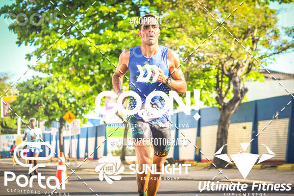 Buy your photos of the eventTrack e Field Run Series - SunRise on Fotop