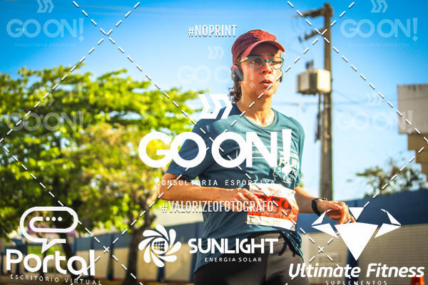 Buy your photos of the eventTrack e Field Run Series - SunRise on Fotop