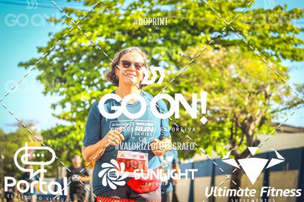 Buy your photos of the eventTrack e Field Run Series - SunRise on Fotop