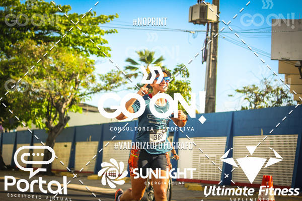 Buy your photos of the eventTrack e Field Run Series - SunRise on Fotop