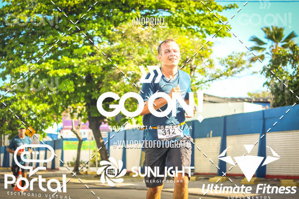 Buy your photos of the eventTrack e Field Run Series - SunRise on Fotop