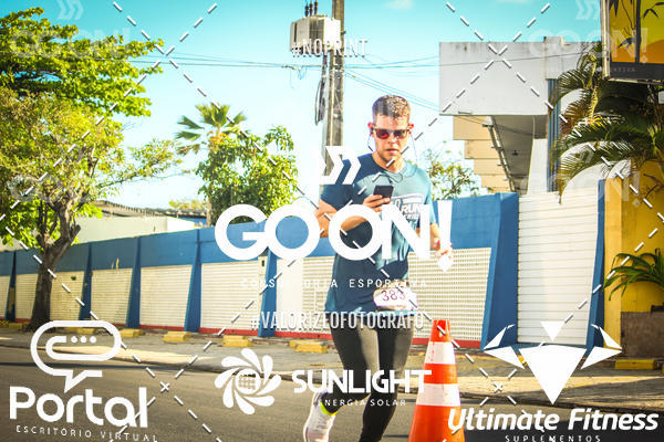 Buy your photos of the eventTrack e Field Run Series - SunRise on Fotop