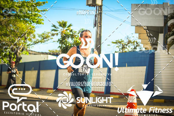 Buy your photos of the eventTrack e Field Run Series - SunRise on Fotop