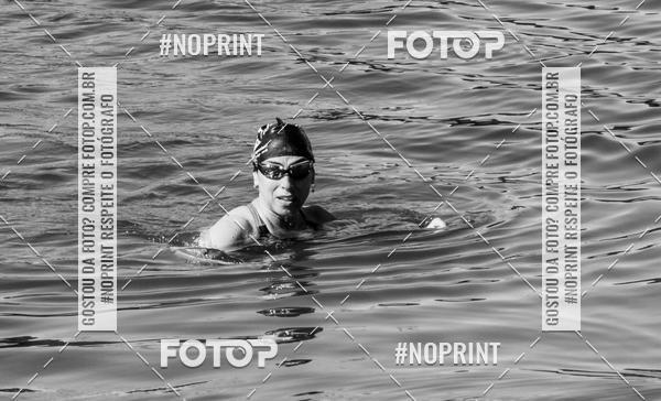 Compre as suas fotos do eventoREVEZAMENTO 10K DE NATA��O JULIO VICU�A no Fotop