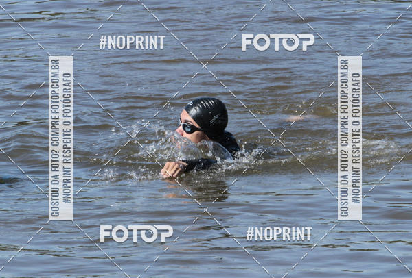 Compre as suas fotos do eventoREVEZAMENTO 10K DE NATA��O JULIO VICU�A no Fotop