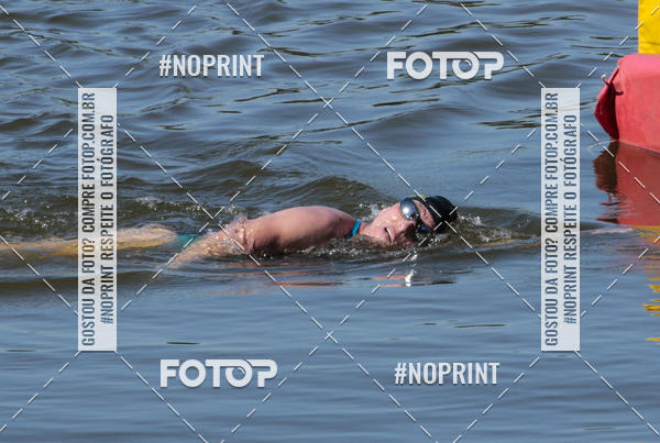 Compre as suas fotos do eventoREVEZAMENTO 10K DE NATA��O JULIO VICU�A no Fotop