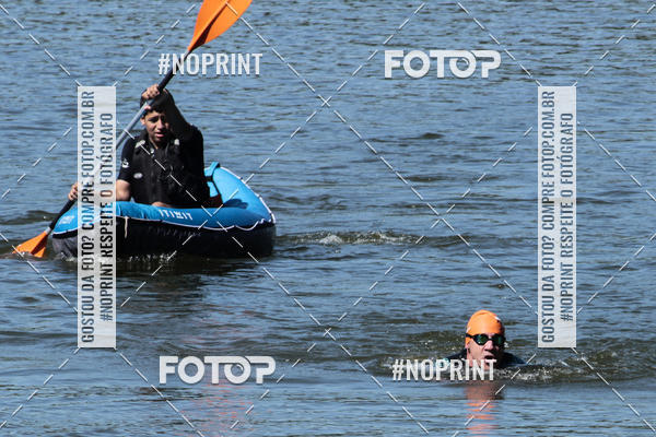 Compre as suas fotos do eventoREVEZAMENTO 10K DE NATA��O JULIO VICU�A no Fotop