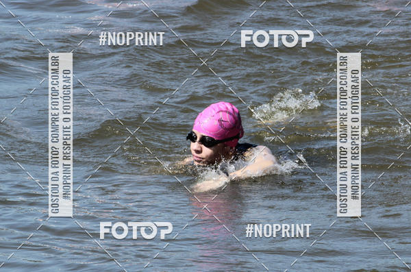 Compre as suas fotos do eventoREVEZAMENTO 10K DE NATA��O JULIO VICU�A no Fotop