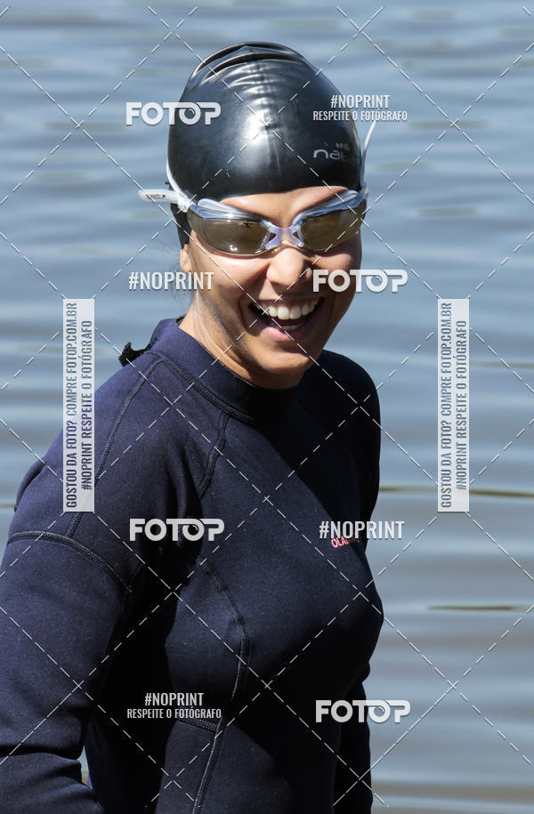 Compra tus fotos del eventoREVEZAMENTO 10K DE NATA��O JULIO VICU�A En Fotop