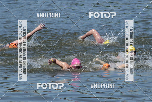 Compra tus fotos del eventoREVEZAMENTO 10K DE NATA��O JULIO VICU�A En Fotop