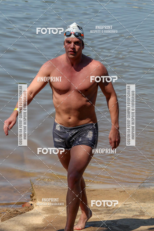 Buy your photos of the eventREVEZAMENTO 10K DE NATA��O JULIO VICU�A on Fotop