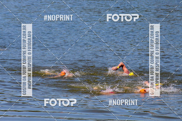 Compre suas fotos do eventoREVEZAMENTO 10K DE NATA��O JULIO VICU�A no Fotop