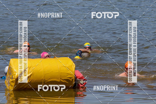 Compre suas fotos do eventoREVEZAMENTO 10K DE NATA��O JULIO VICU�A no Fotop