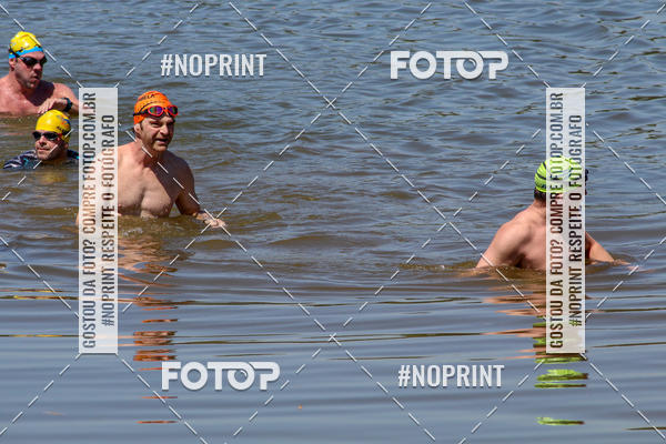 Compre suas fotos do eventoREVEZAMENTO 10K DE NATA��O JULIO VICU�A no Fotop