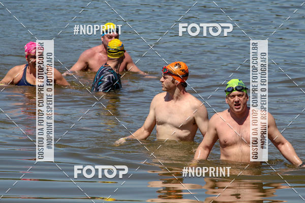 Compre suas fotos do eventoREVEZAMENTO 10K DE NATA��O JULIO VICU�A no Fotop