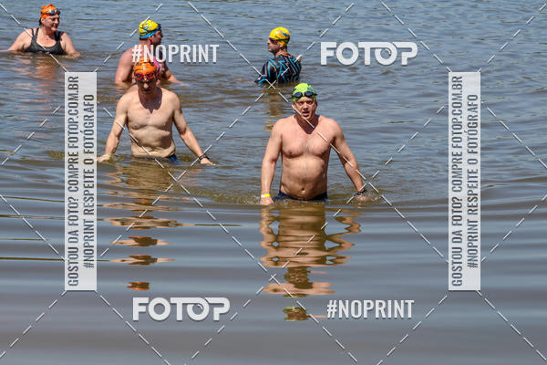 Compre suas fotos do eventoREVEZAMENTO 10K DE NATA��O JULIO VICU�A no Fotop