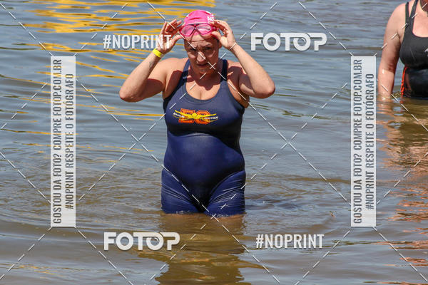 Compre suas fotos do eventoREVEZAMENTO 10K DE NATA��O JULIO VICU�A no Fotop