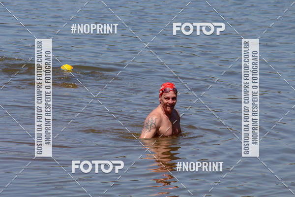 Compre suas fotos do eventoREVEZAMENTO 10K DE NATA��O JULIO VICU�A no Fotop