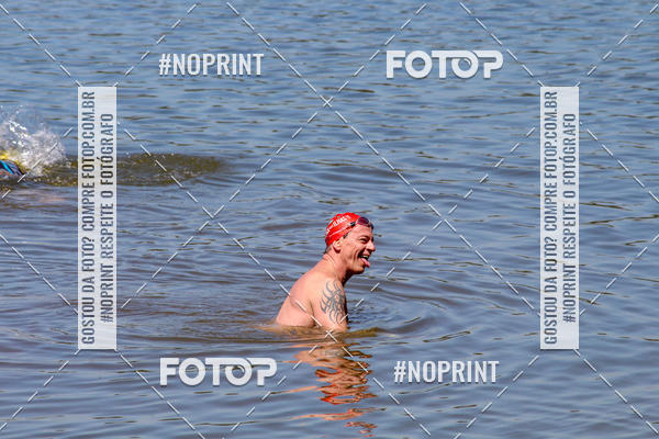 Compre suas fotos do eventoREVEZAMENTO 10K DE NATA��O JULIO VICU�A no Fotop