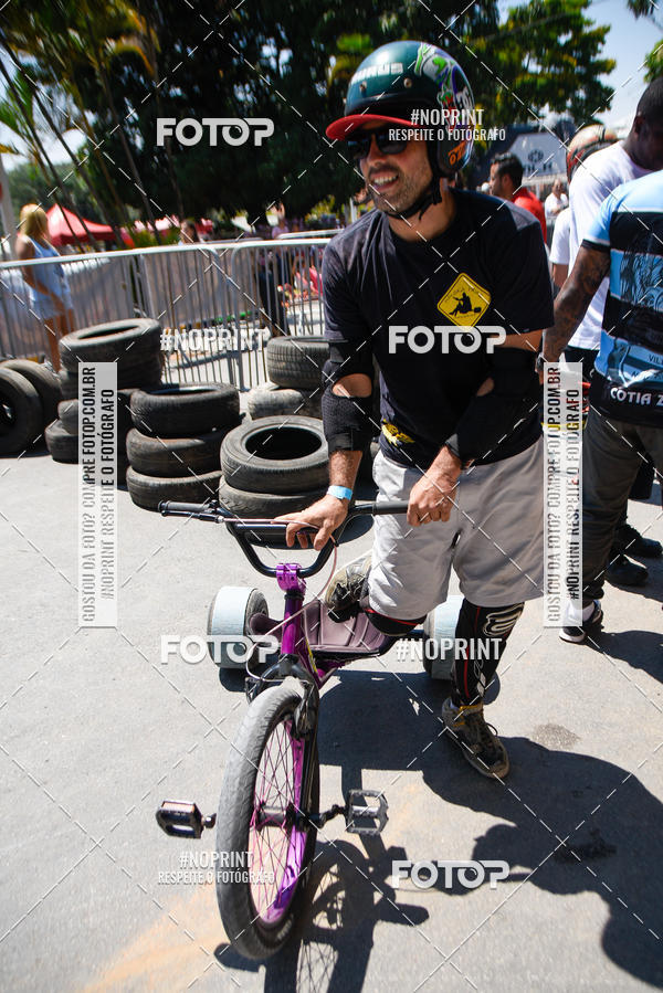 Compra tus fotos del eventoMuleke de Rua Ladeira Abaixo En Fotop