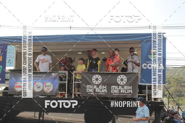 Buy your photos of the eventMuleke de Rua Ladeira Abaixo on Fotop