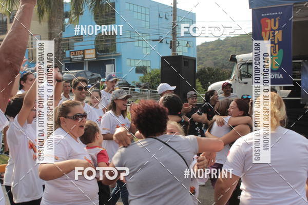 Buy your photos of the eventMuleke de Rua Ladeira Abaixo on Fotop