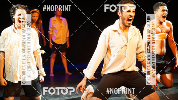 Buy your photos of the eventFesti Poema no Teatro Galpo  on Fotop