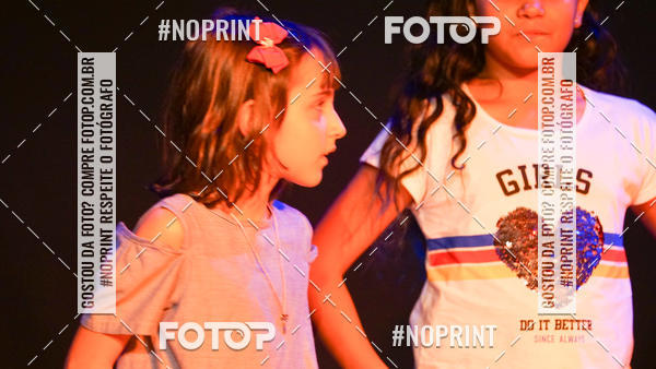 Buy your photos of the eventFesti Poema no Teatro Galpo  on Fotop