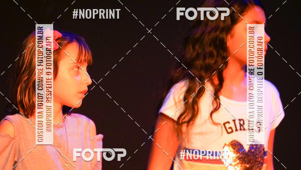 Buy your photos of the eventFesti Poema no Teatro Galpo  on Fotop