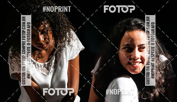 Buy your photos of the eventFesti Poema no Teatro Galpo  on Fotop