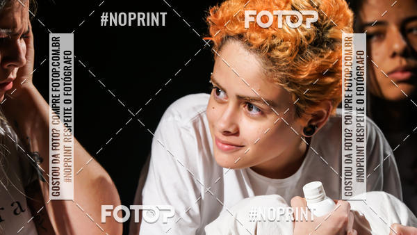 Buy your photos of the eventFesti Poema no Teatro Galpo  on Fotop