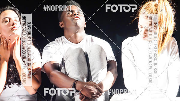 Buy your photos of the eventFesti Poema no Teatro Galpo  on Fotop