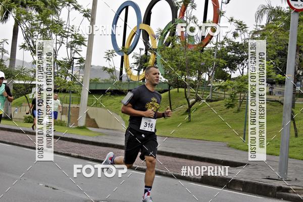 Buy your photos of the eventREI E RAINHA DO ASFALTO CORRIDA E CAMINHADA on Fotop