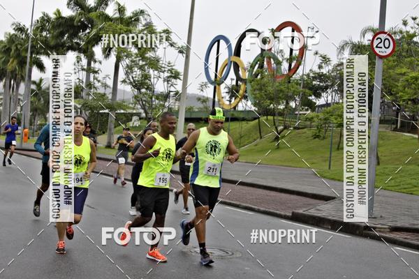 Buy your photos of the eventREI E RAINHA DO ASFALTO CORRIDA E CAMINHADA on Fotop