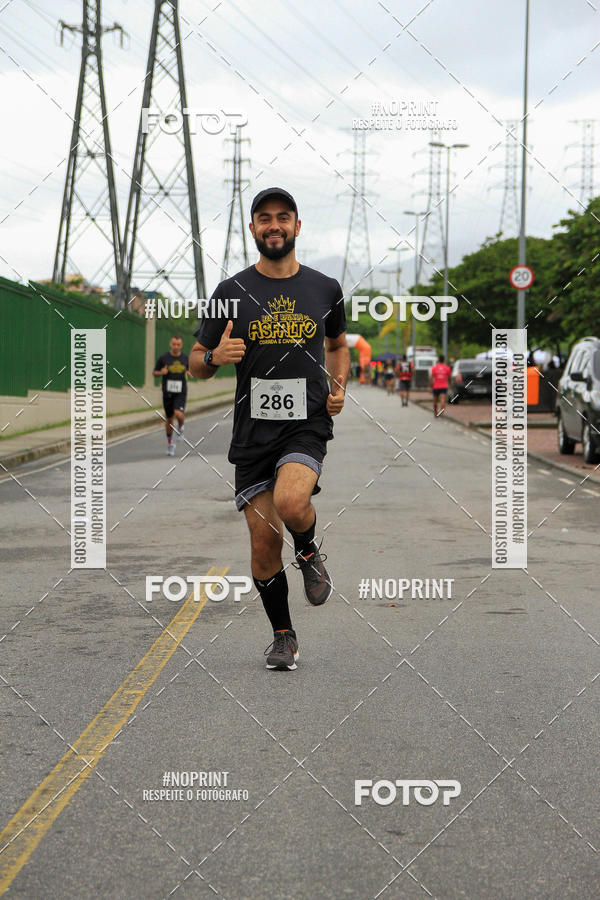Buy your photos of the eventREI E RAINHA DO ASFALTO CORRIDA E CAMINHADA on Fotop