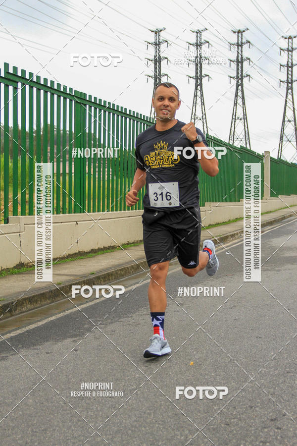 Buy your photos of the eventREI E RAINHA DO ASFALTO CORRIDA E CAMINHADA on Fotop