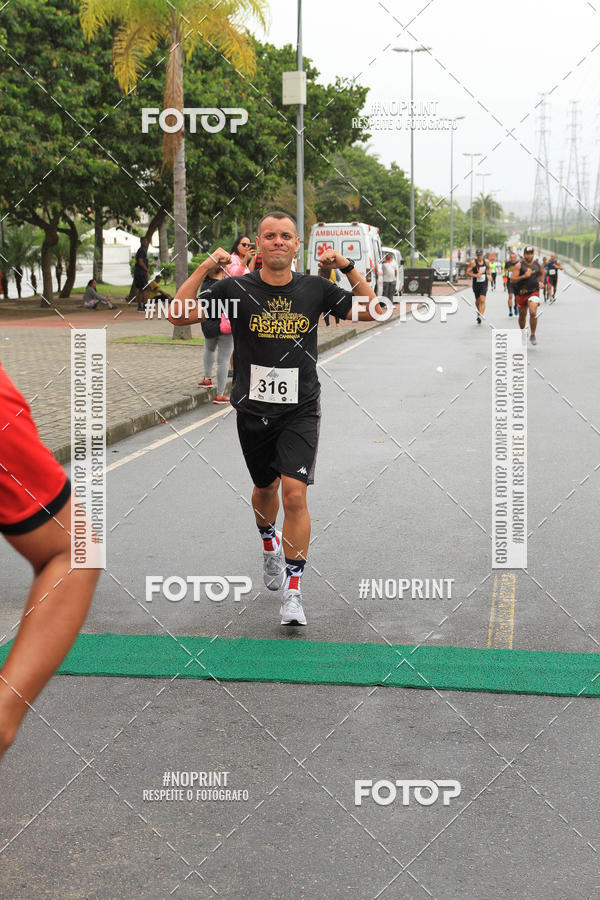 Buy your photos of the eventREI E RAINHA DO ASFALTO CORRIDA E CAMINHADA on Fotop