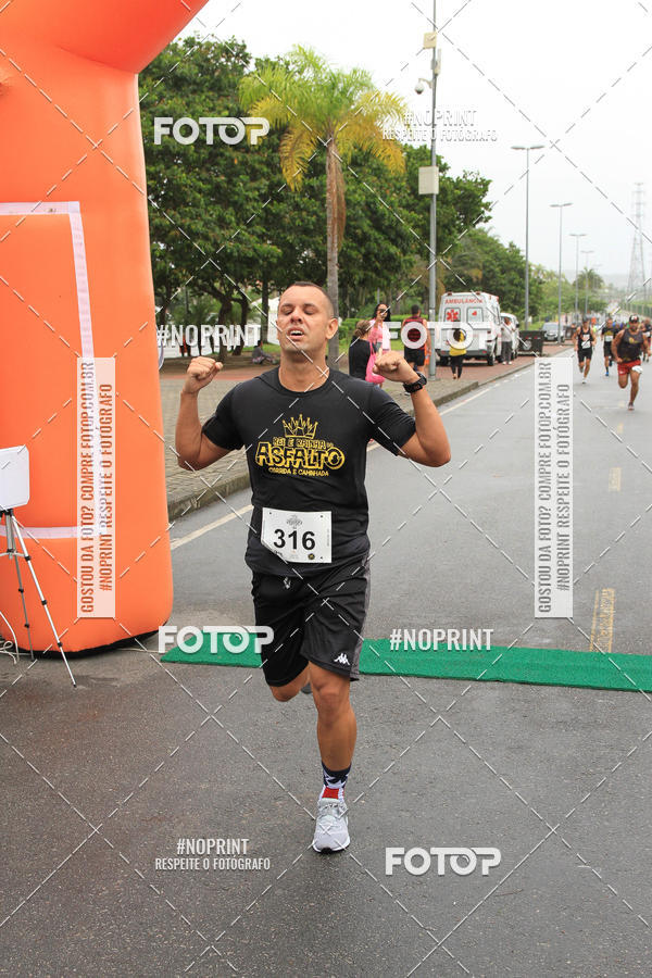 Buy your photos of the eventREI E RAINHA DO ASFALTO CORRIDA E CAMINHADA on Fotop