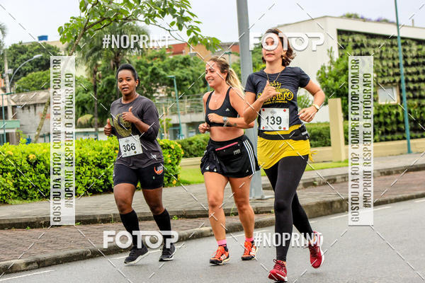 Buy your photos of the eventREI E RAINHA DO ASFALTO CORRIDA E CAMINHADA on Fotop