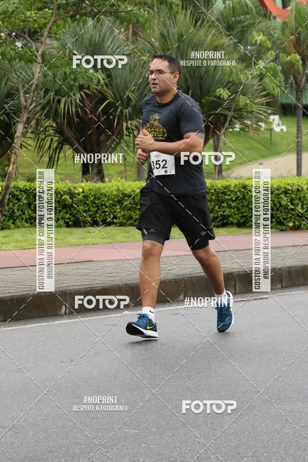 Buy your photos of the eventREI E RAINHA DO ASFALTO CORRIDA E CAMINHADA on Fotop