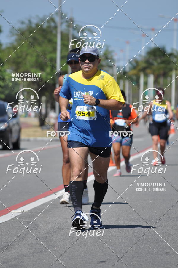 Buy your photos of the event21KES - MEIA MARATONA DO ESPRITO SANTO on Fotop