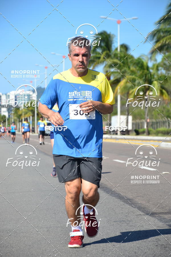Buy your photos of the event21KES - MEIA MARATONA DO ESP�RITO SANTO on Fotop