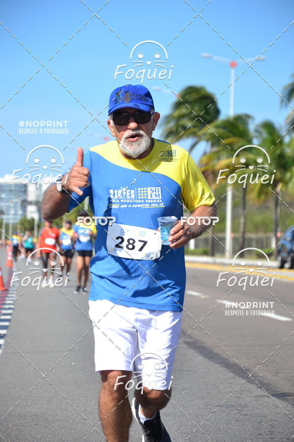 Buy your photos of the event21KES - MEIA MARATONA DO ESP�RITO SANTO on Fotop